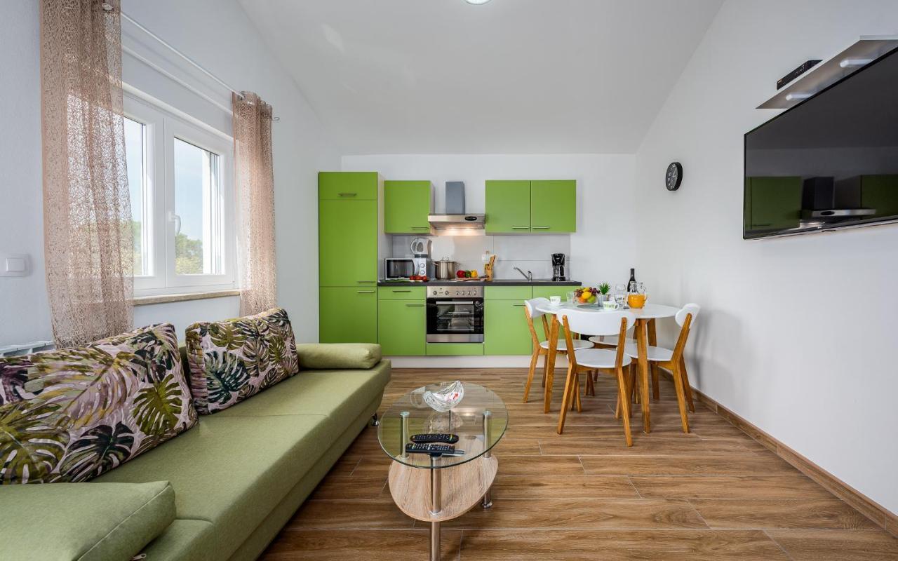 Apartments Nelle Пула Экстерьер фото